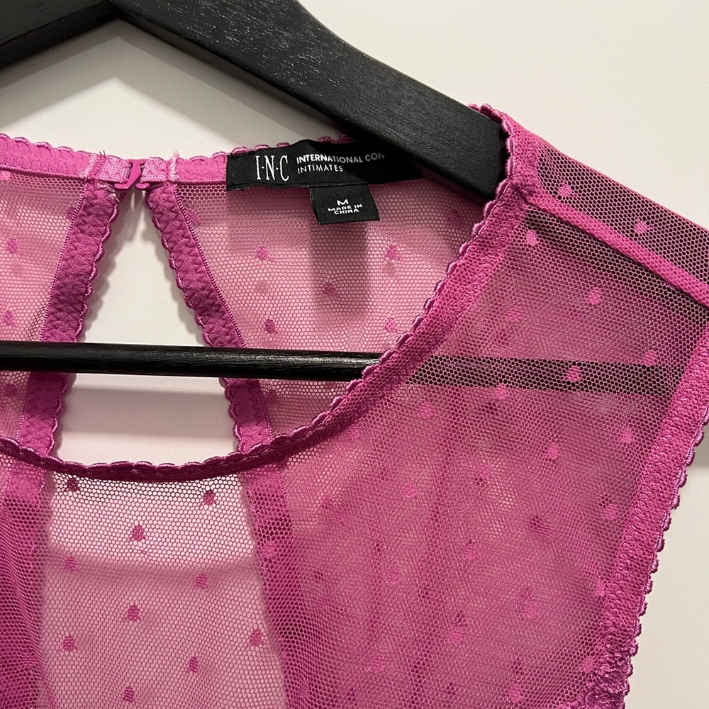 BODYSUIT 💕💞 - Picture 2 of 2